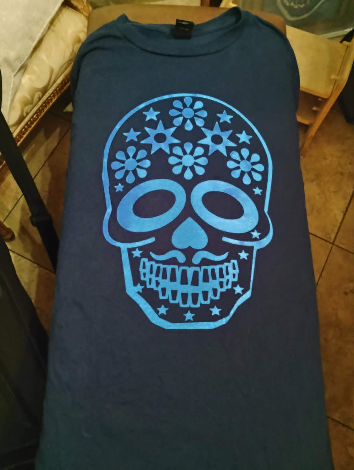 Blue Calavera Tee / Camiseta con Calavera Azul
